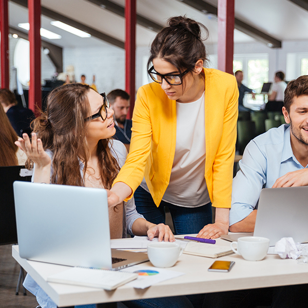 women planning content marketing strategy